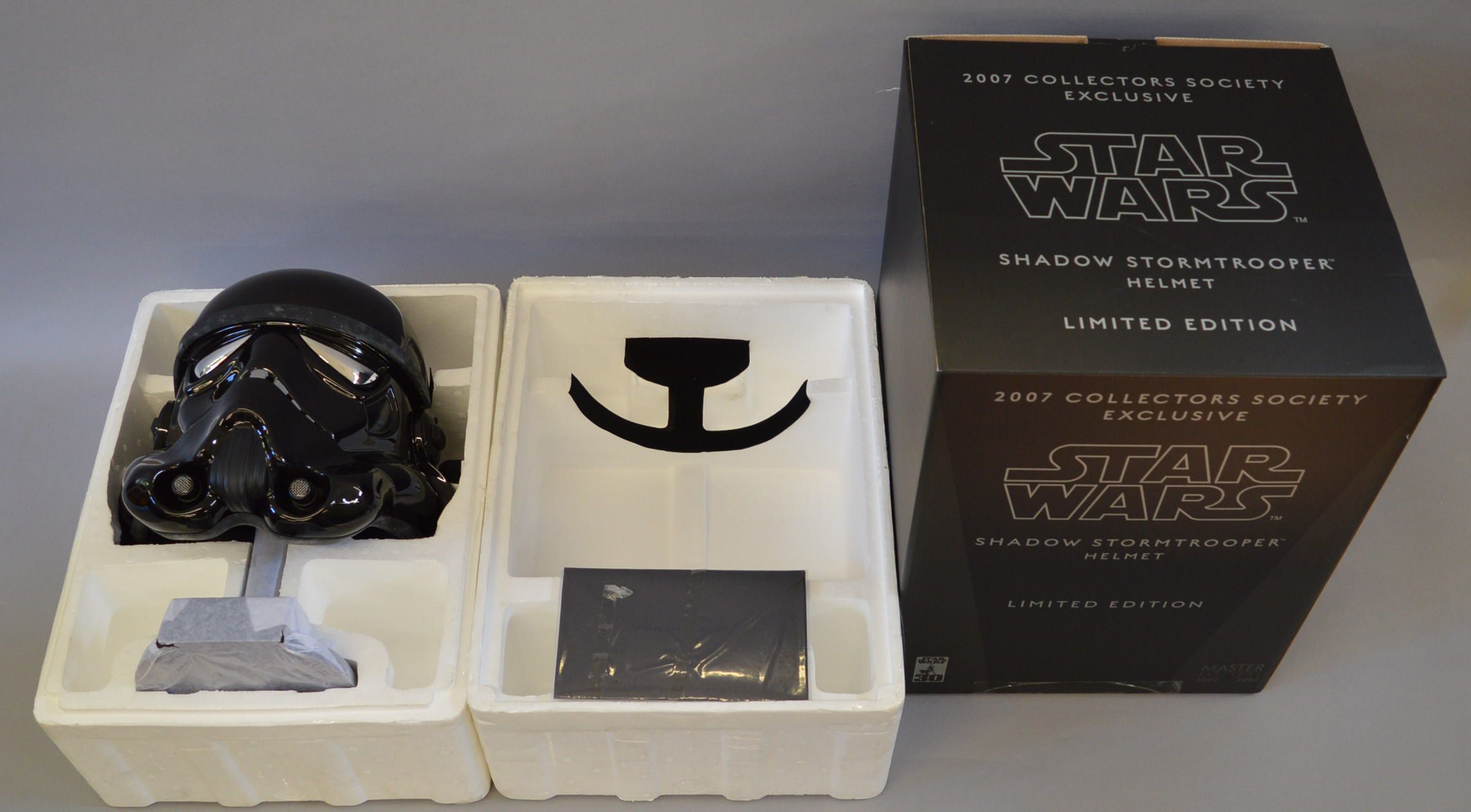 Star Wars. Master Replicas. SW-117LE Shadow Stormtrooper Helmet.