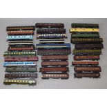 H0 scale. 30 x assorted Continental coaches & baggage/parcels vans.