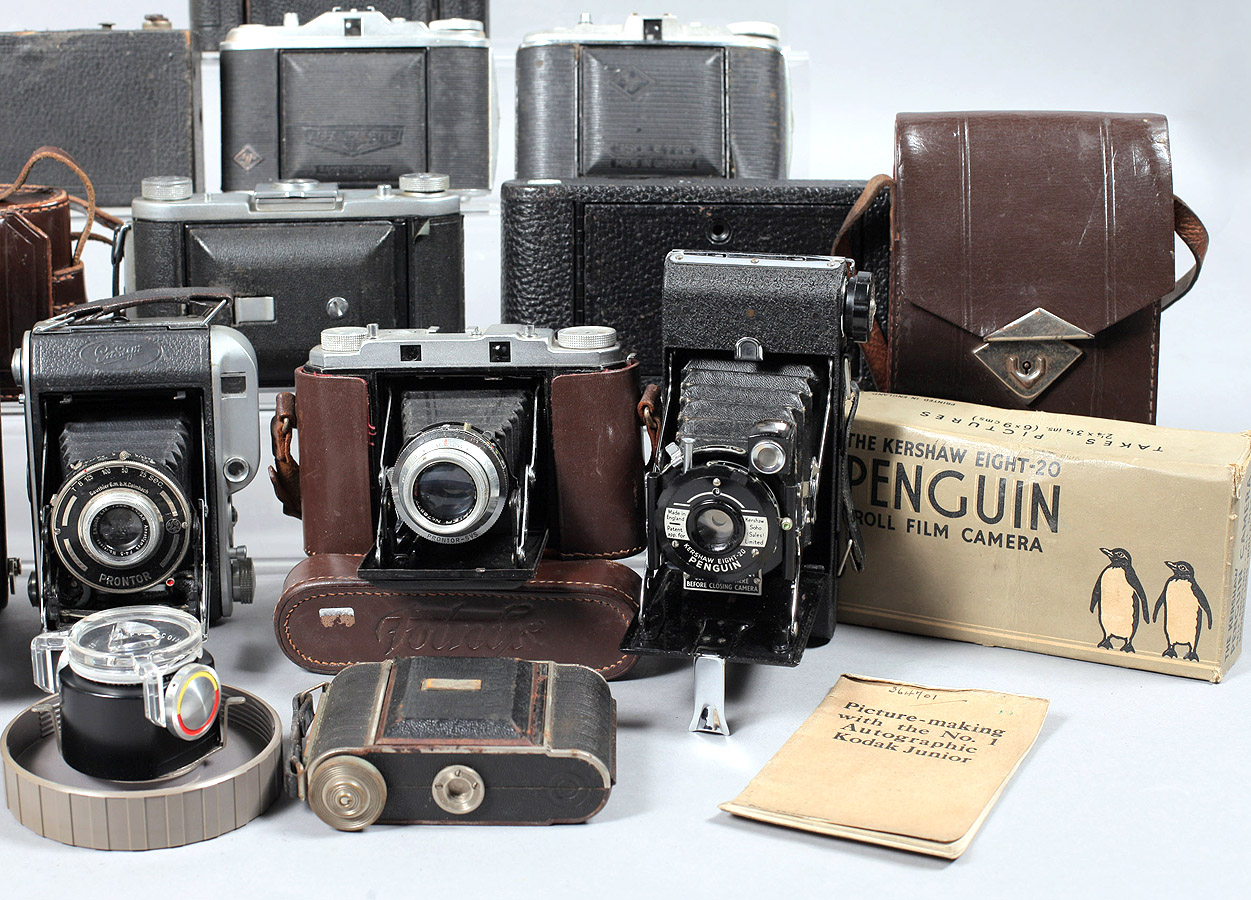 Box of Folding & Other Vintage Cameras. - Image 3 of 4