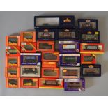 OO gauge, 27 x rolling stock by Bachmann, Dapol, Hornby, etc. All boxed, F-VG.