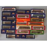 OO gauge, 10 x Bachmann coaches, all in BR maroon, boxed and appear VG.
