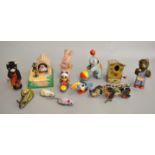 12 x clockwork and battery operated animal toys. F-G.