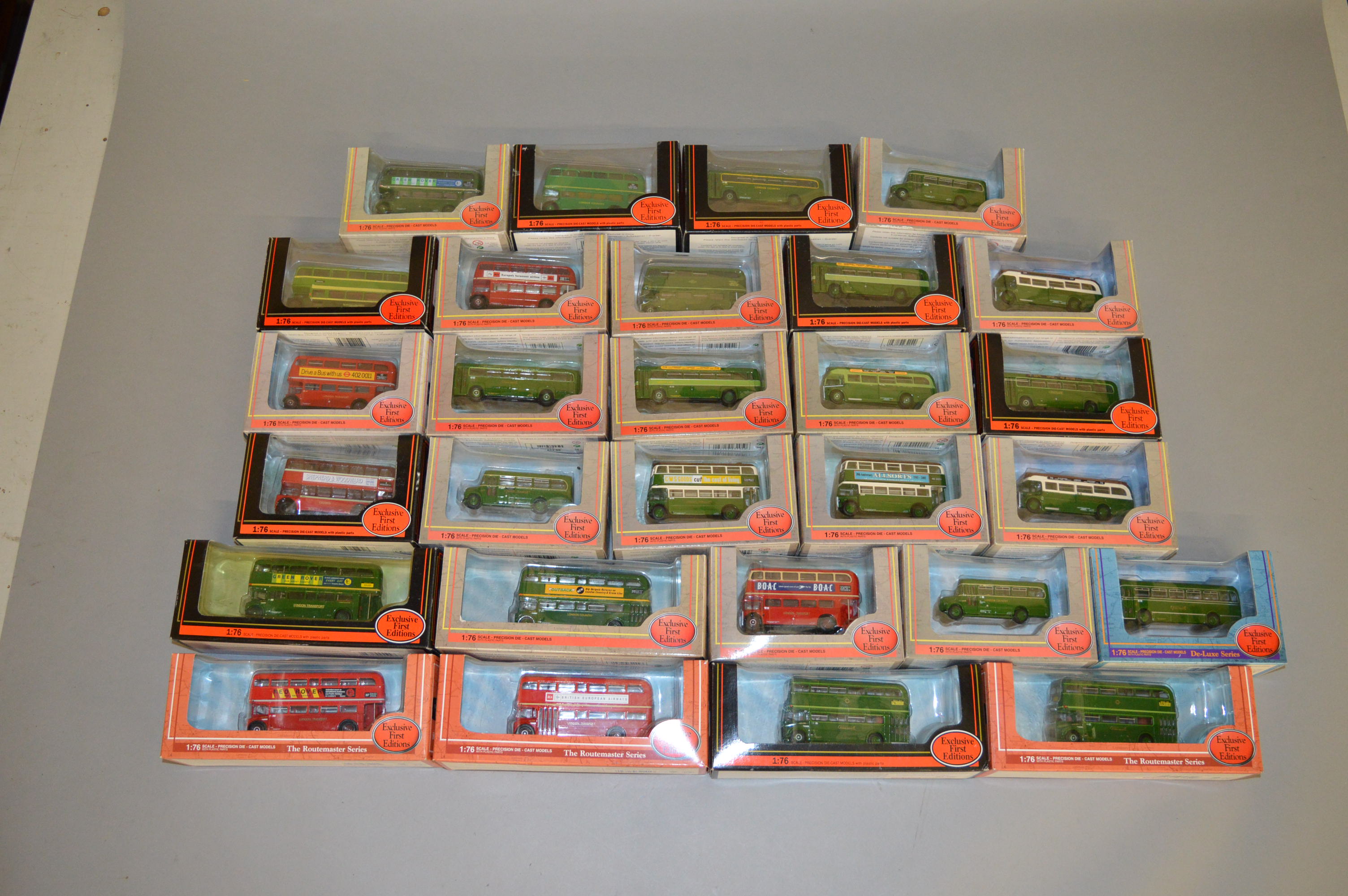 28 x EFE diecast model buses, mostly London. Overall appear VG, boxed.