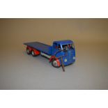 Shackleton Foden clockwork diecast model in blue with red wheel arches, includes key. G, paint worn.