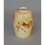 A Royal Worcester blush vase, pattern number 5171. 10.5cm tall.