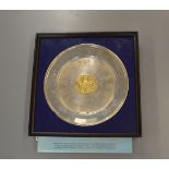 A silver 1977 Silver Jubilee commemorative plate,