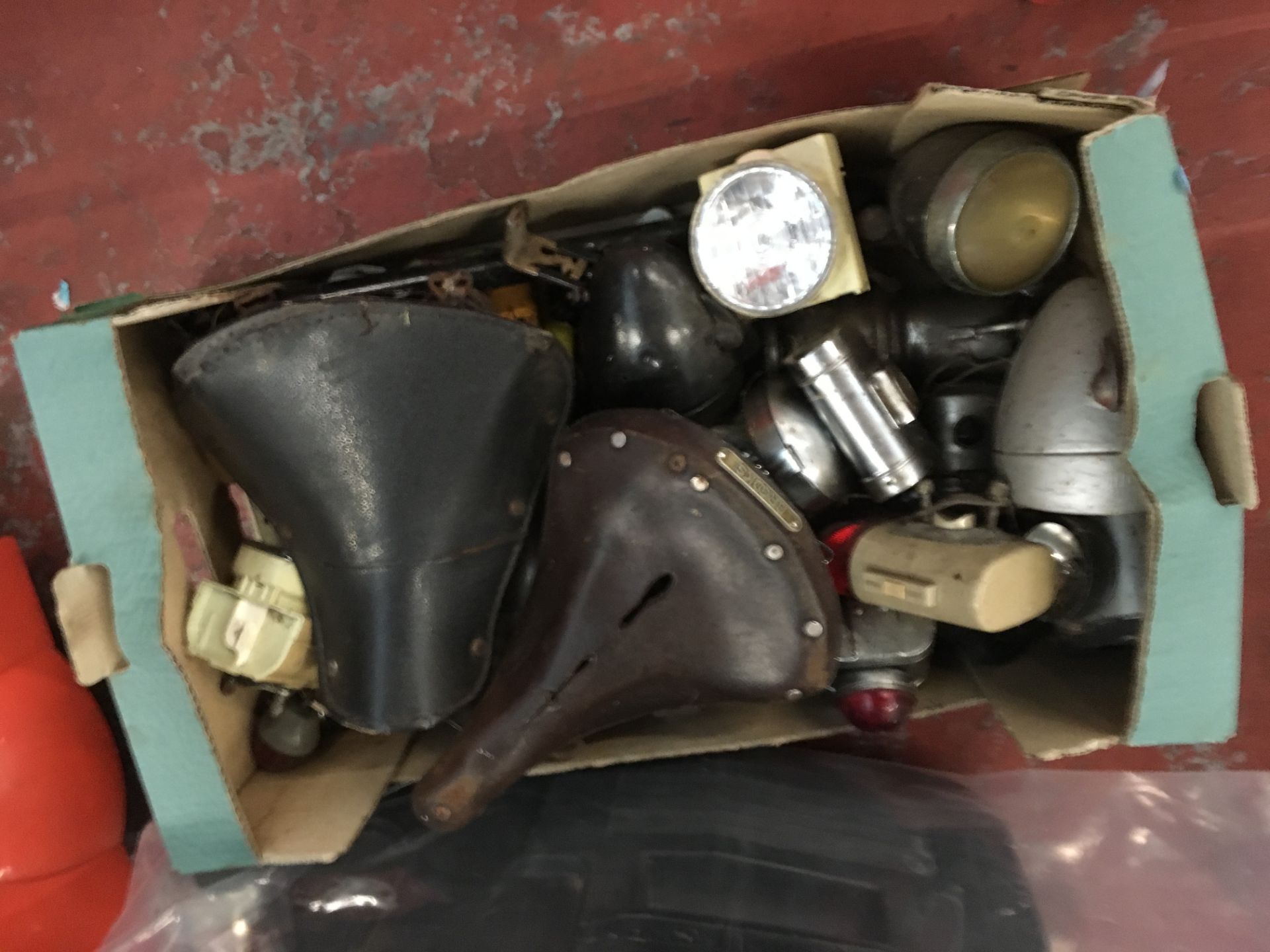 A qty of vintage bike parts etc [NO RESERVE] - Image 2 of 3