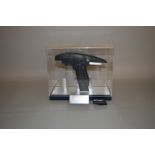 Master Replicas Star Trek Starfleet Assault Phaser, ltd.ed. Boxed.