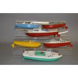 A good quantity of unboxed boats by Hornby Sutcliffe etc. Conditions vary.