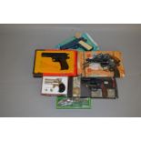 10 x assorted toy guns, all boxed but one, includes: Edison Giocattoli Susanna; Jaguarmatic; etc.