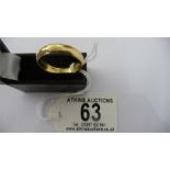 A continental gold (.333) wedding band-5.19g