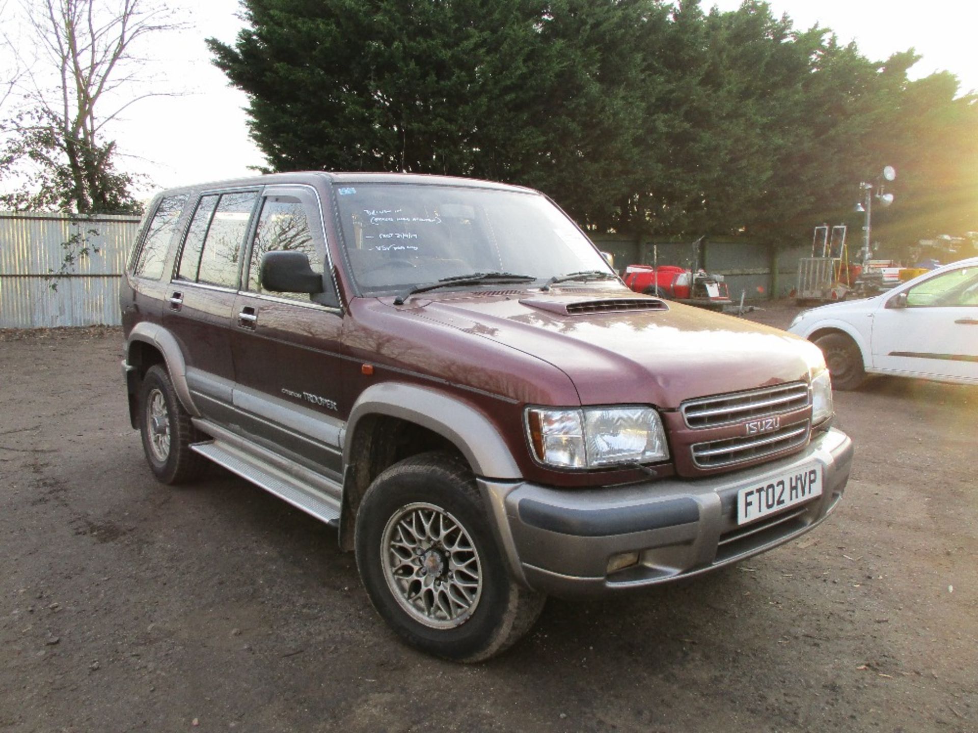 ISUZU TROOPER CITATION DT LWB AUTO REG. FT02 HVP - Image 2 of 8