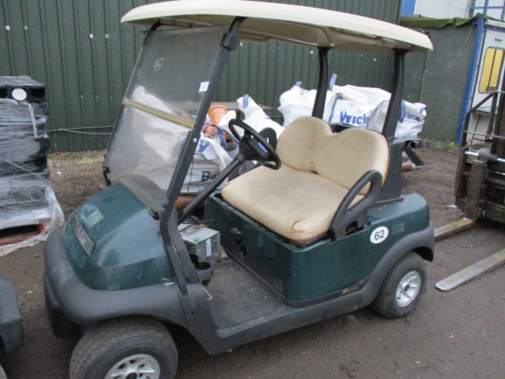 Clubcar electric golf buggy