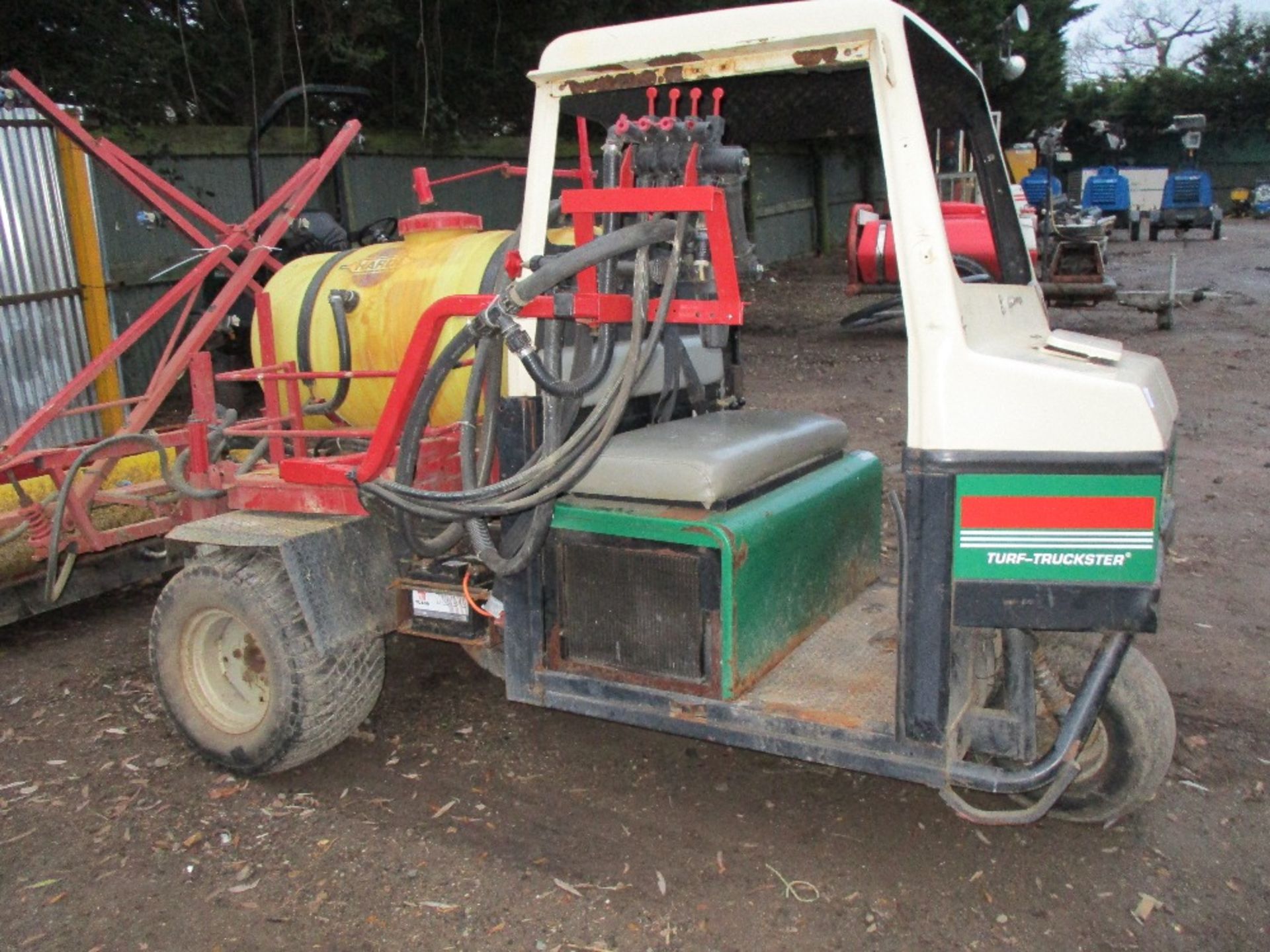 CUSHMAN TURF TRUCKSTER 3W DIESEL GOLF COURSE UTILITY VEHICLE FITTED WITH HARDI SPRAYER