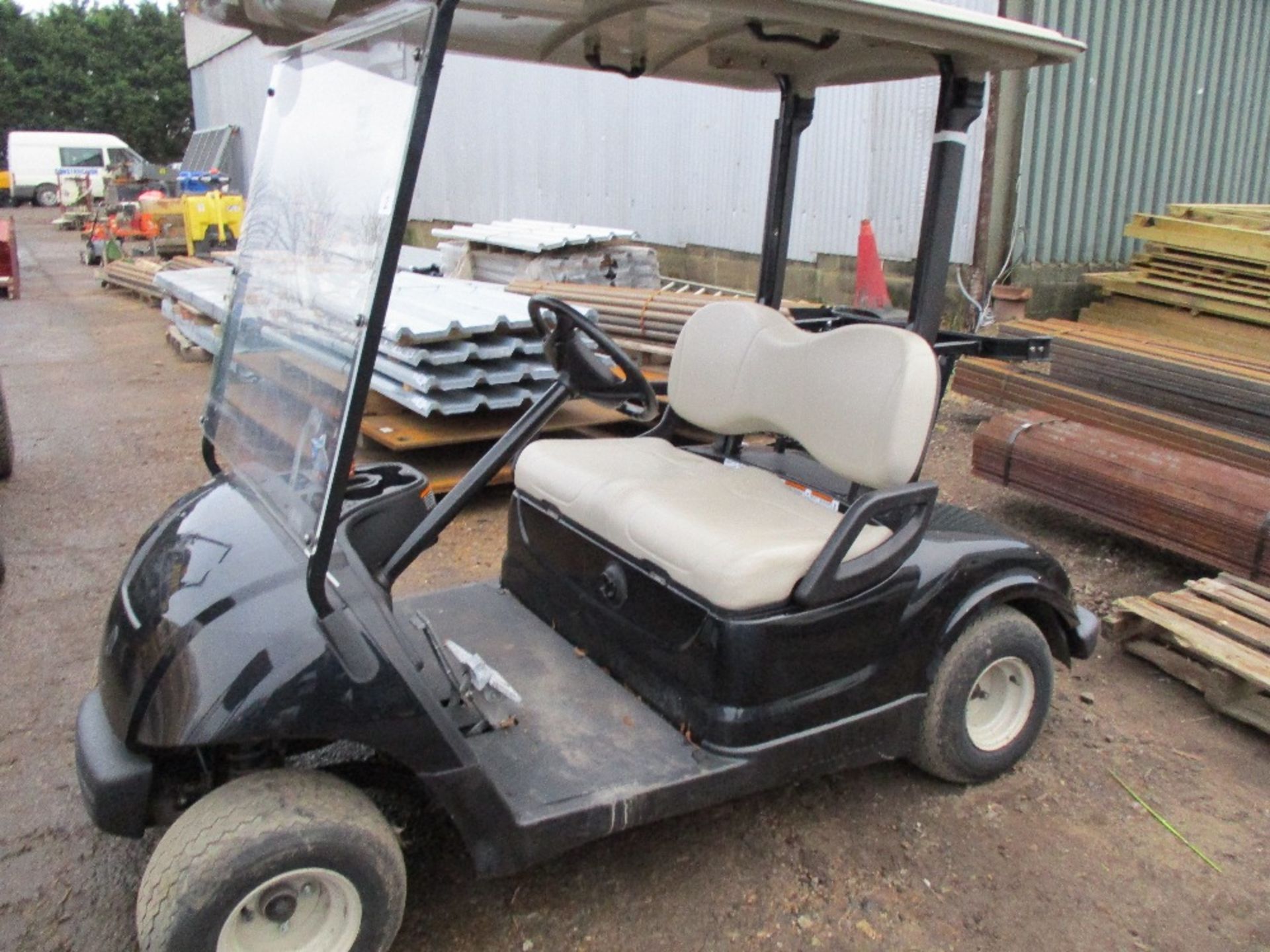 Yamaha electric 48v golf buggy yr2013 has been on 3 year contract to major golf course