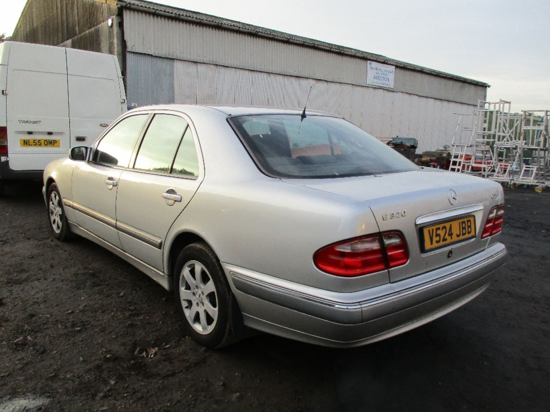 MERCEDES E320 CDI CAR SILVER REG:V524 JBB - Image 4 of 9