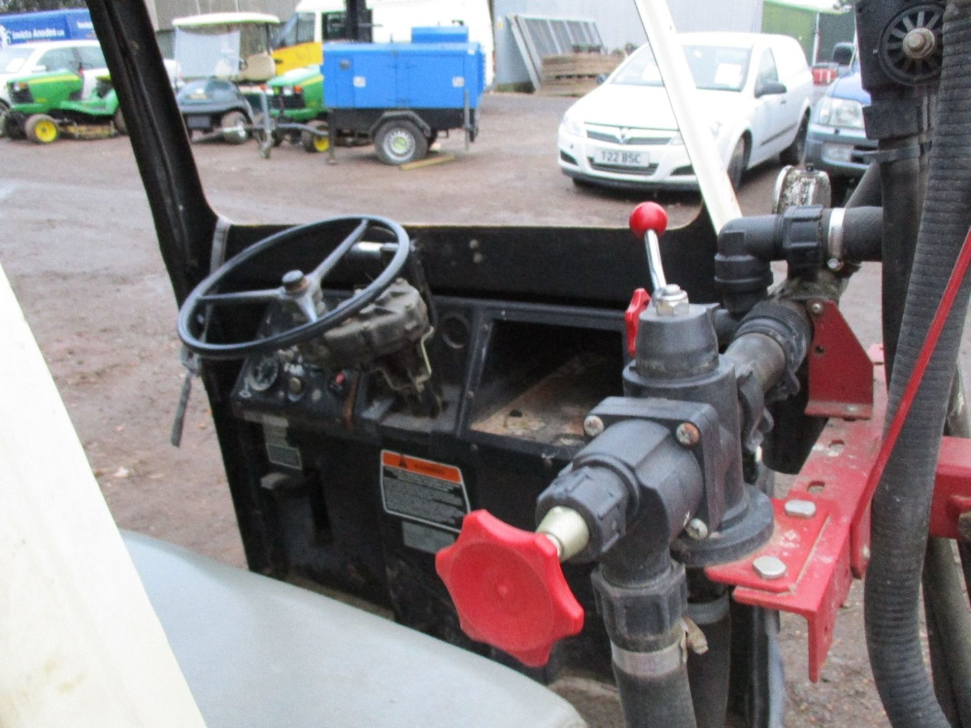 CUSHMAN TURF TRUCKSTER 3W DIESEL GOLF COURSE UTILITY VEHICLE FITTED WITH HARDI SPRAYER - Image 2 of 10