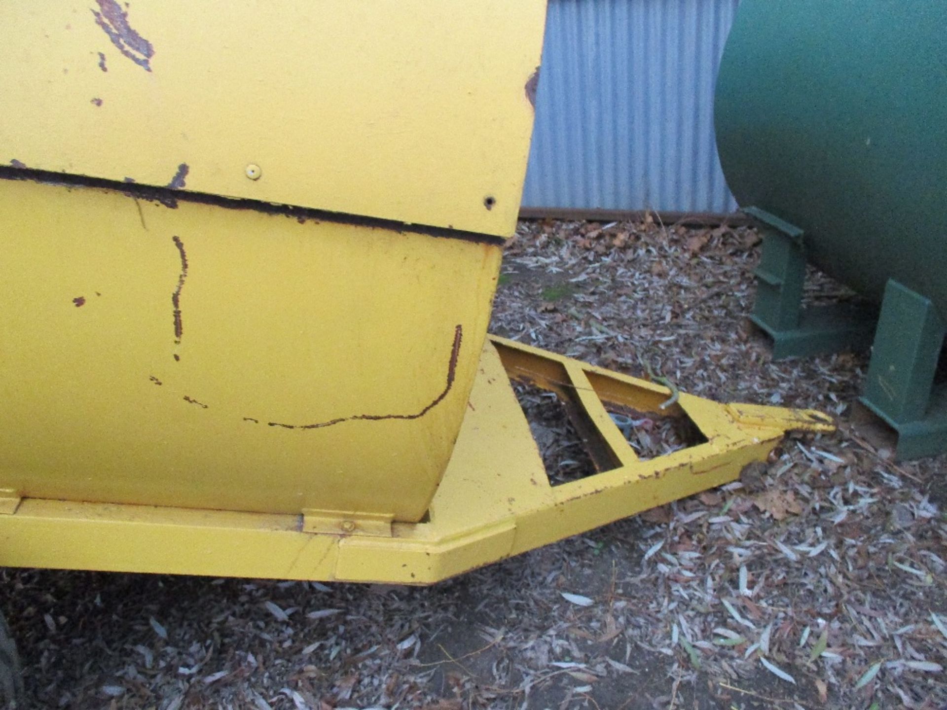 500 Gallon bunded fuel bowser - Image 3 of 3