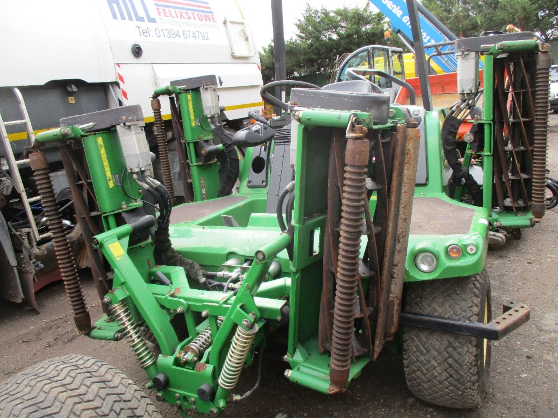 John Deere 1905 diesel 5 cylinder wide cut