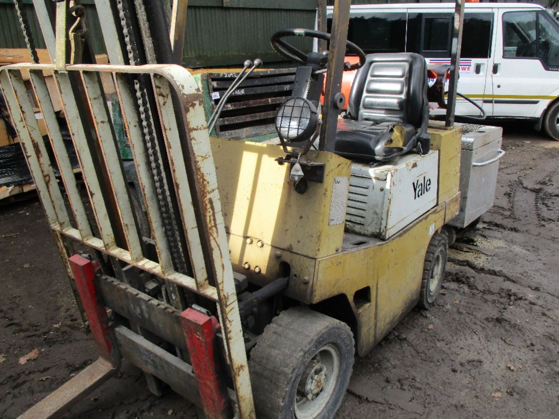 Yale gas powered forklift - Image 2 of 3