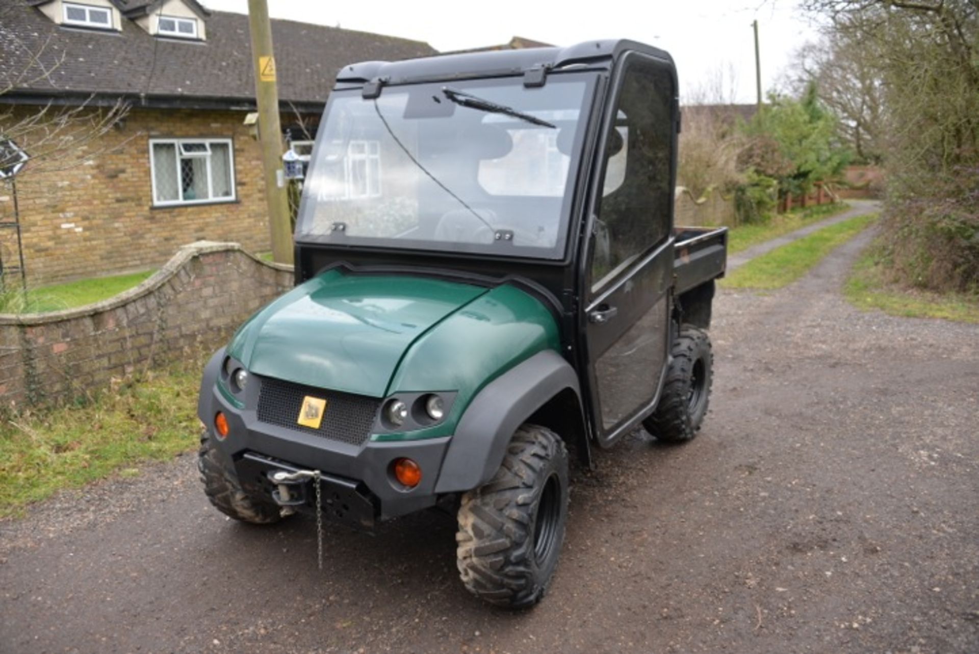 JCB 800D WORKMAX UTILITY TRUCK WITH FULL CAB YEAR 2014.