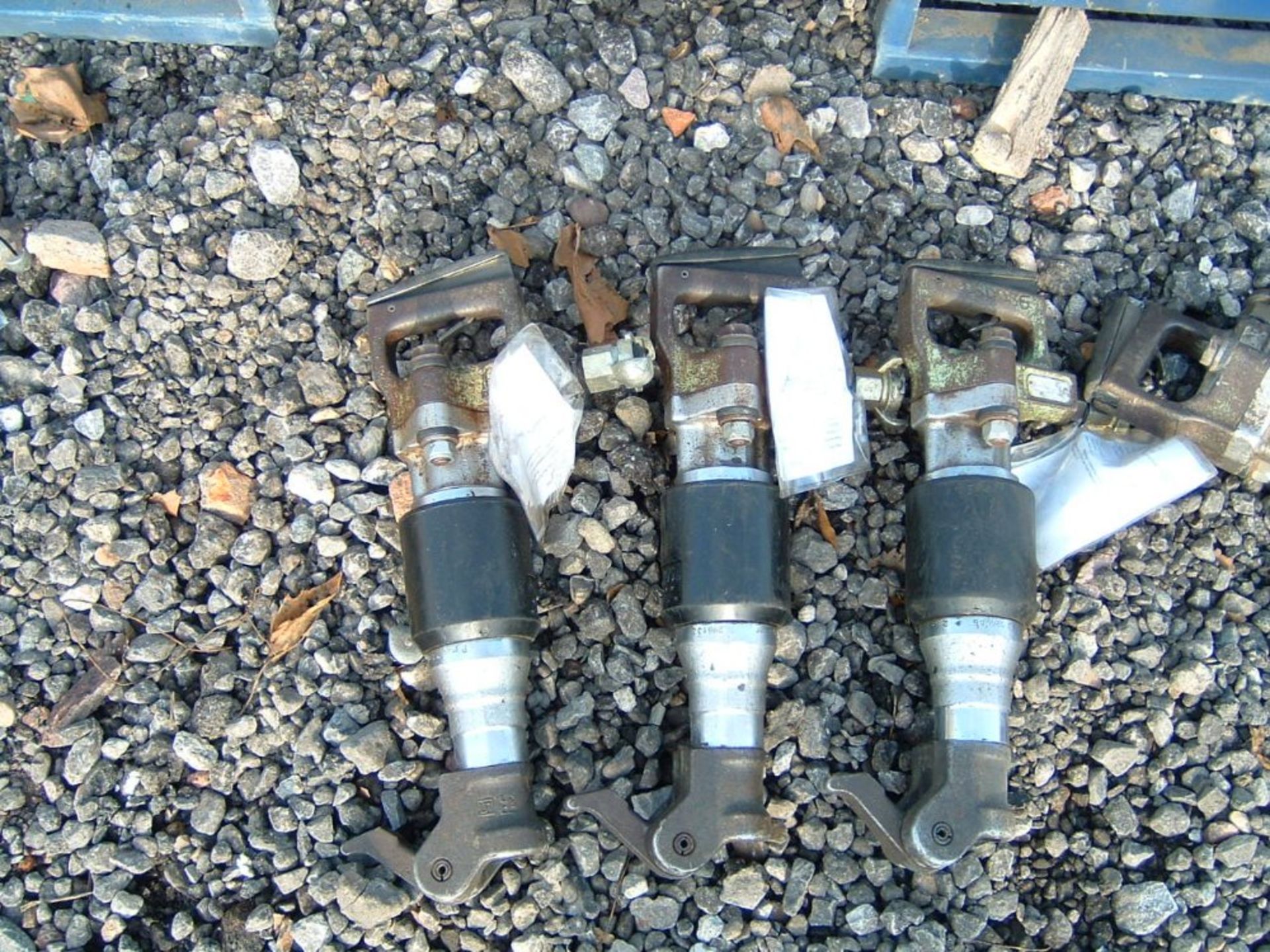 LOT CONTAINING 14 X AIR BREAKERS AS SHOWN. - Image 5 of 7