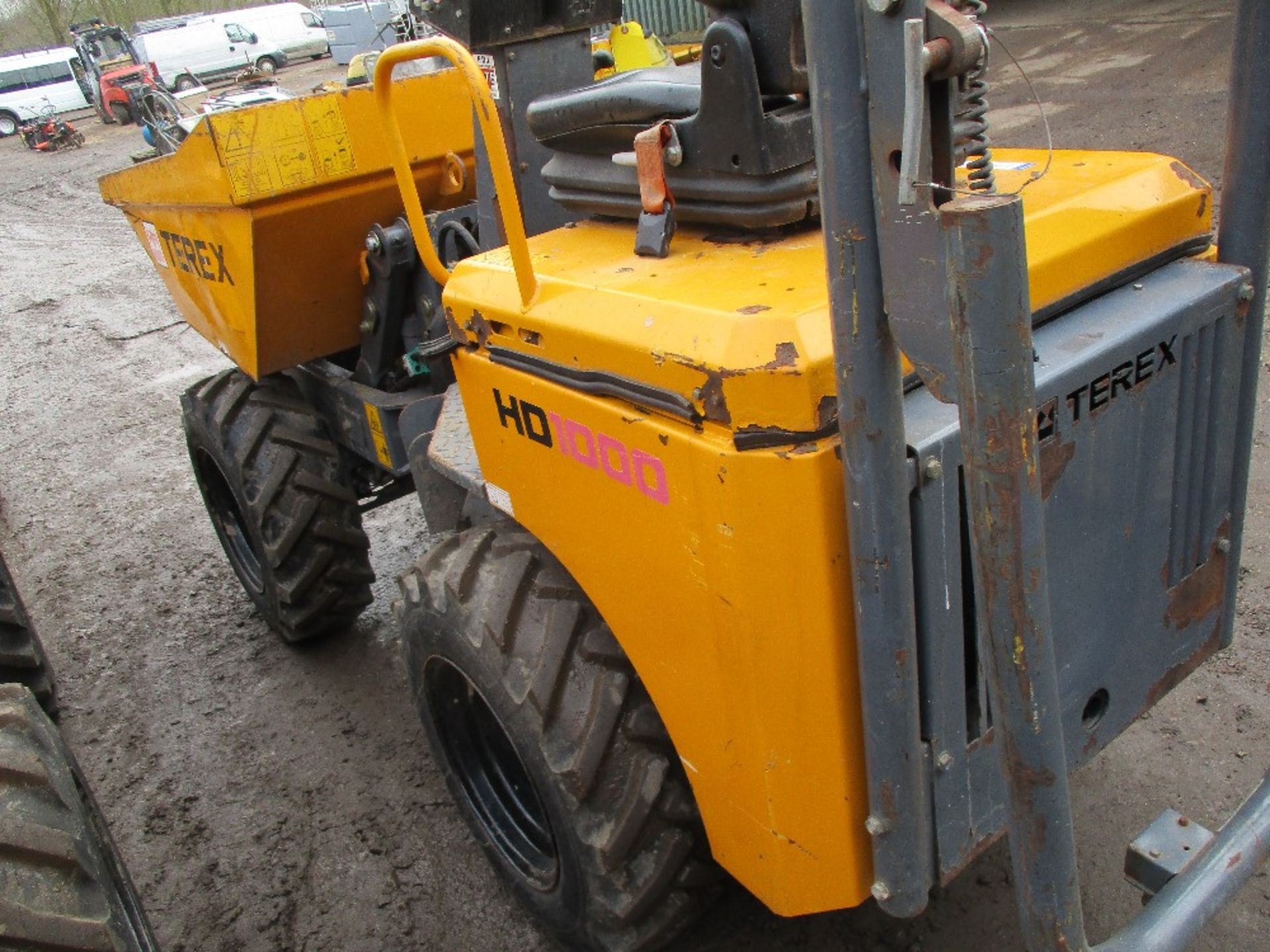 TEREX HD1000 HIGH TIP DUMPER YEAR 2011 - Image 4 of 9