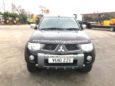 Mitsubishi Warrior L200 double cab pickup