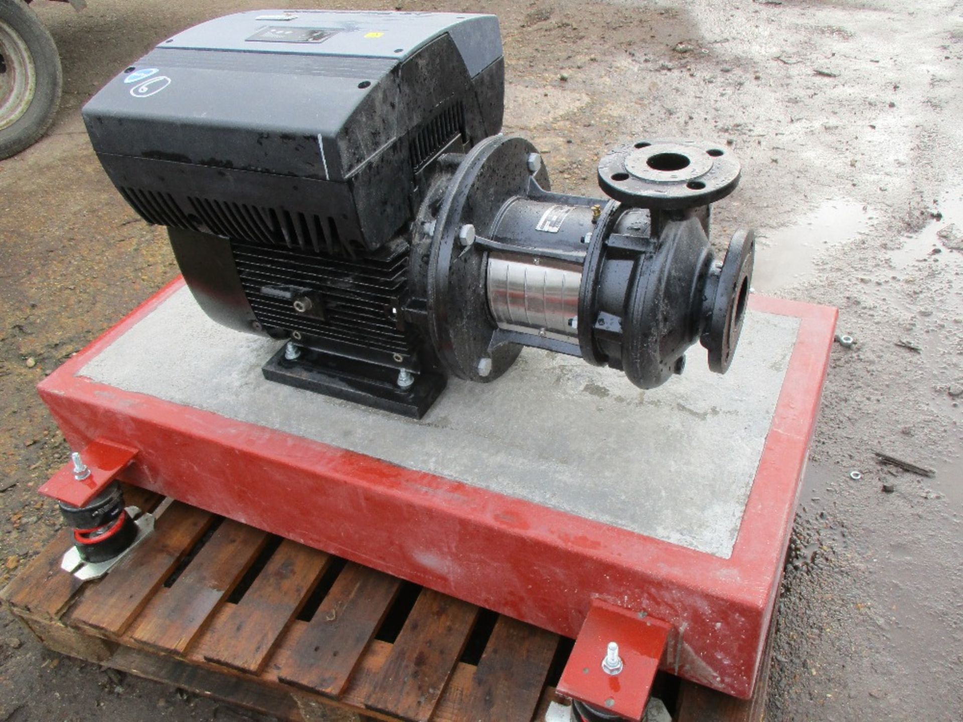 Grundfos NBE50-160 high output static 3 phase pump