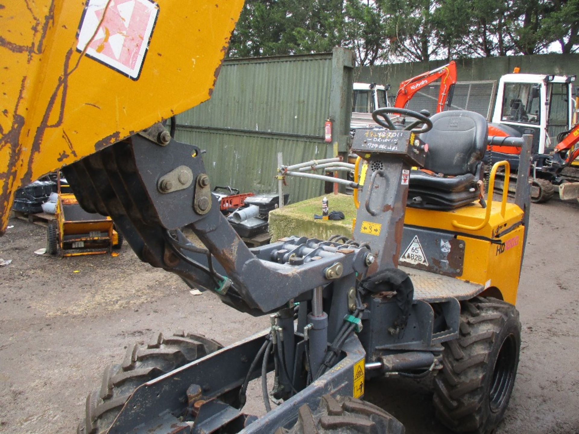 TEREX HD1000 HIGH TIP DUMPER YEAR 2011 - Image 8 of 9