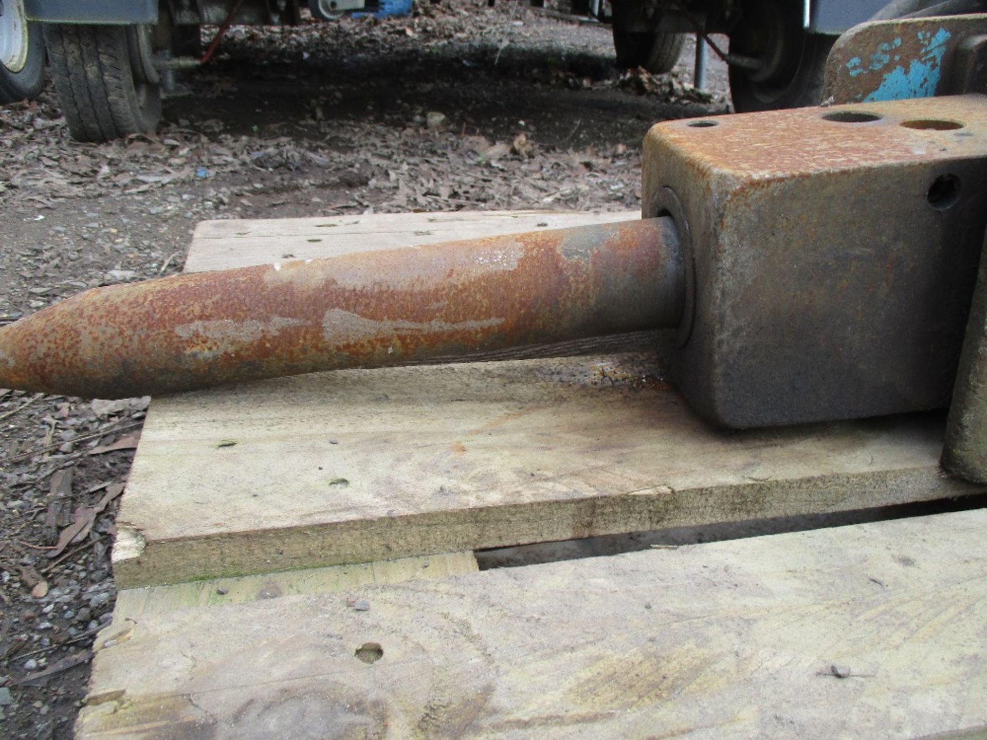 MSB breaker for 8tonne machine - Image 3 of 3