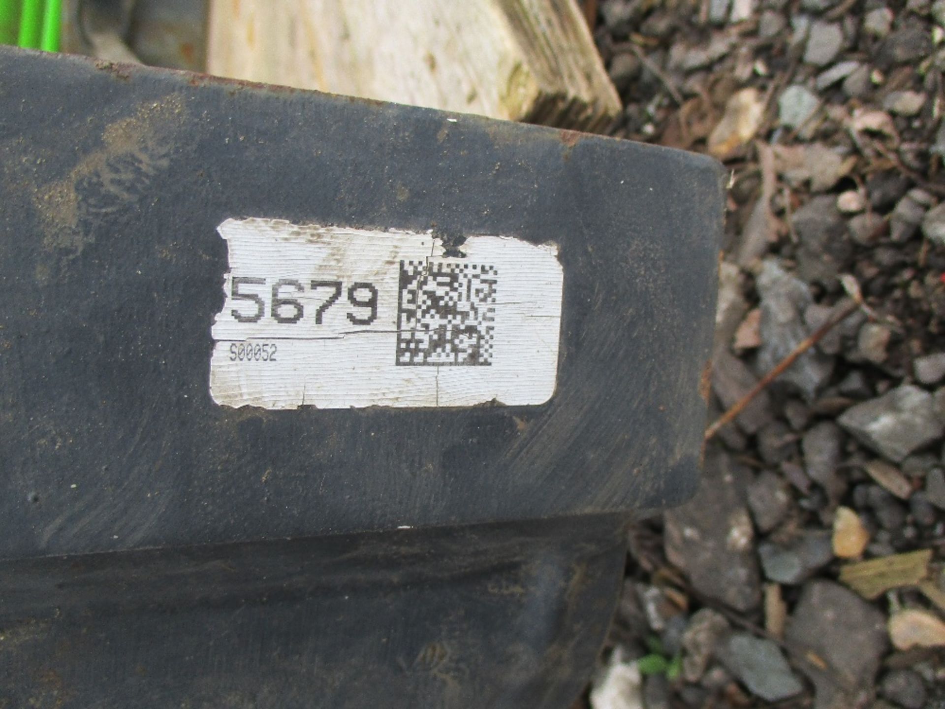 PAIR OF EXTRA HEAVY DUTY MERLO TELEHANDLER FORKS LITTLE USED C/W REAR FRAME - Image 3 of 3