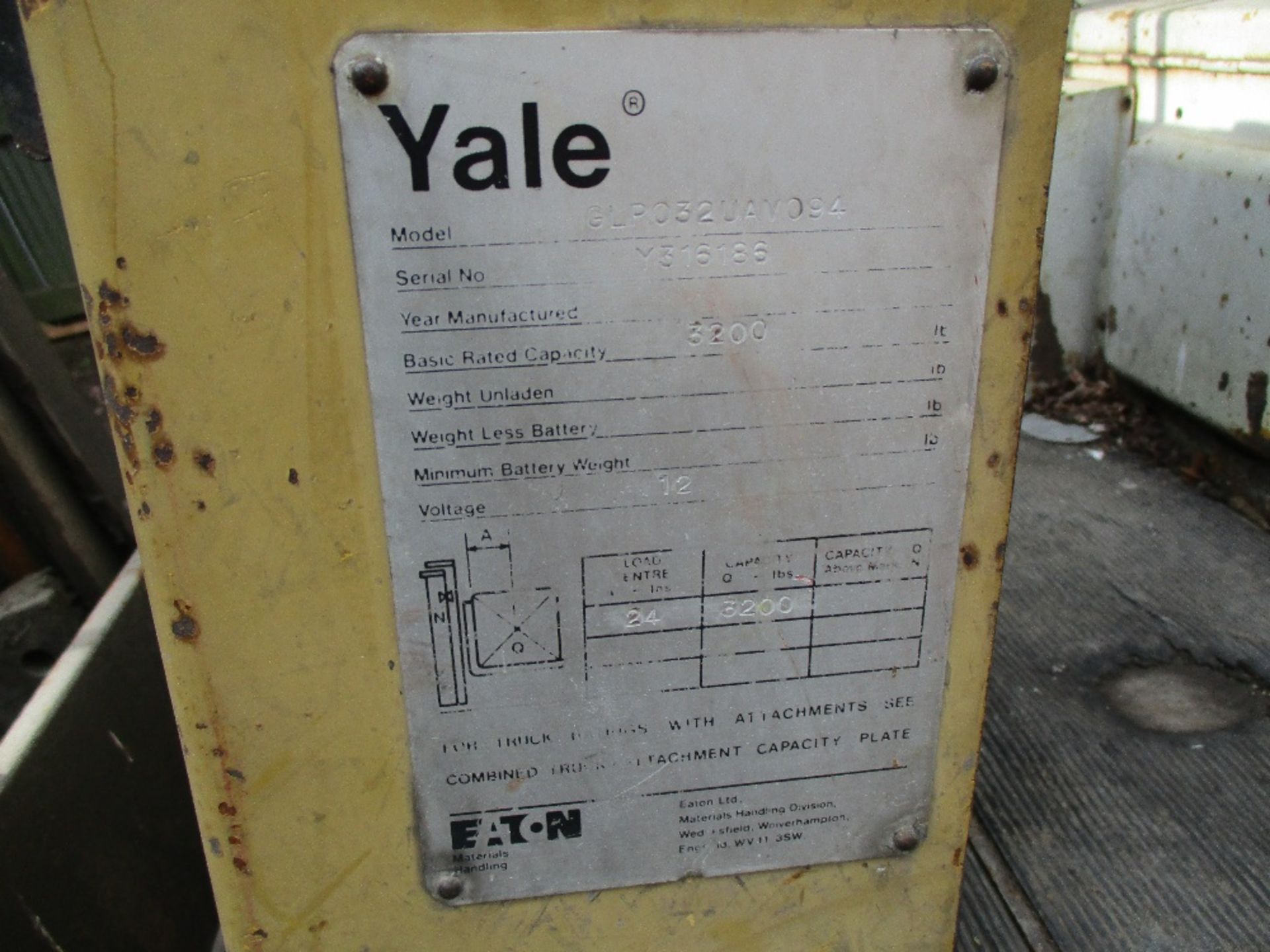 Yale gas powered forklift - Image 3 of 3