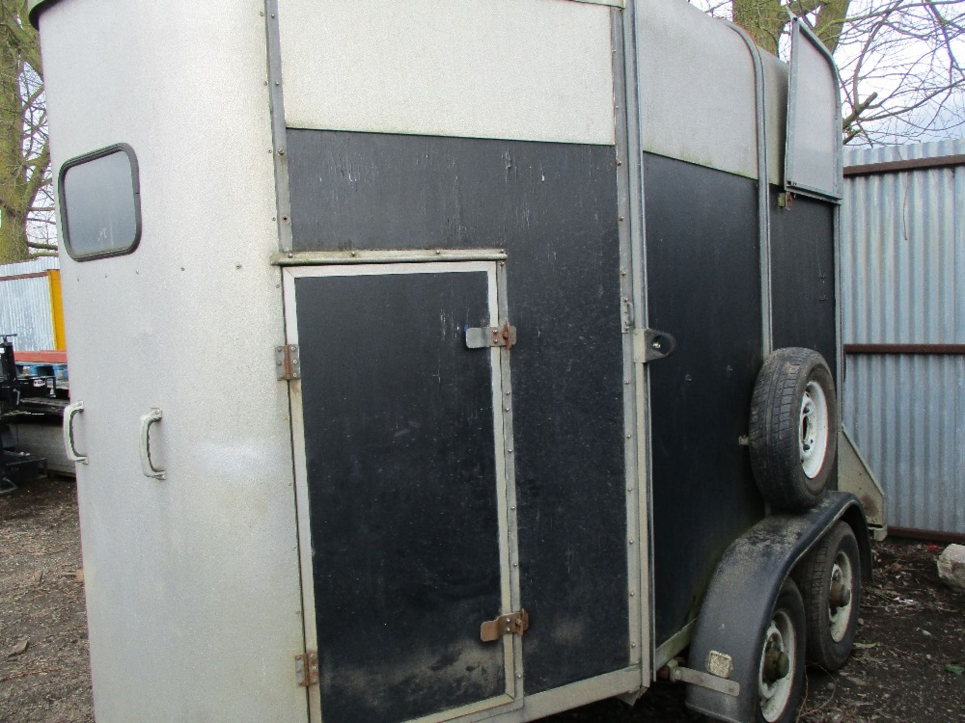 Ifor Williams HB505 horse trailer - Image 3 of 5