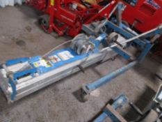 GENIE LIFT 2 stage with forks