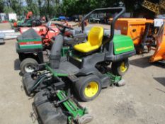 John Deere 2500A triple mower YEAR 2002