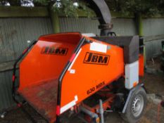 JBM 630 MDX TOWED HEAVY DUTY CHIPPER ON TURNTABLE CHASIS