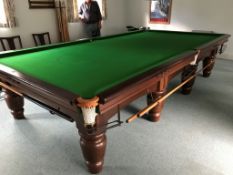 GGH SWASBROOK FULL SIZED SLATE BASED SNOOKER / BILLIARD TABLE