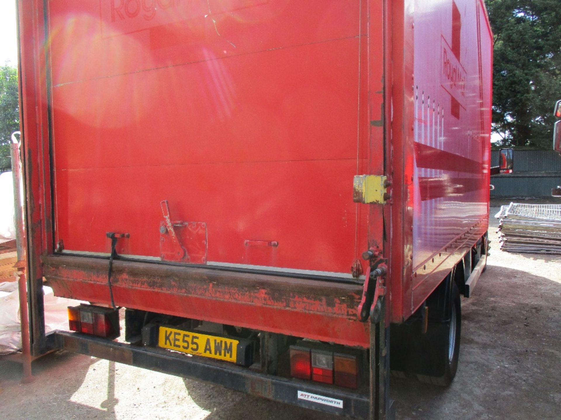 IVECO 6500KG BOX LORRY, EX ROYAL MAIL REG: KE55 AWM - Image 7 of 8