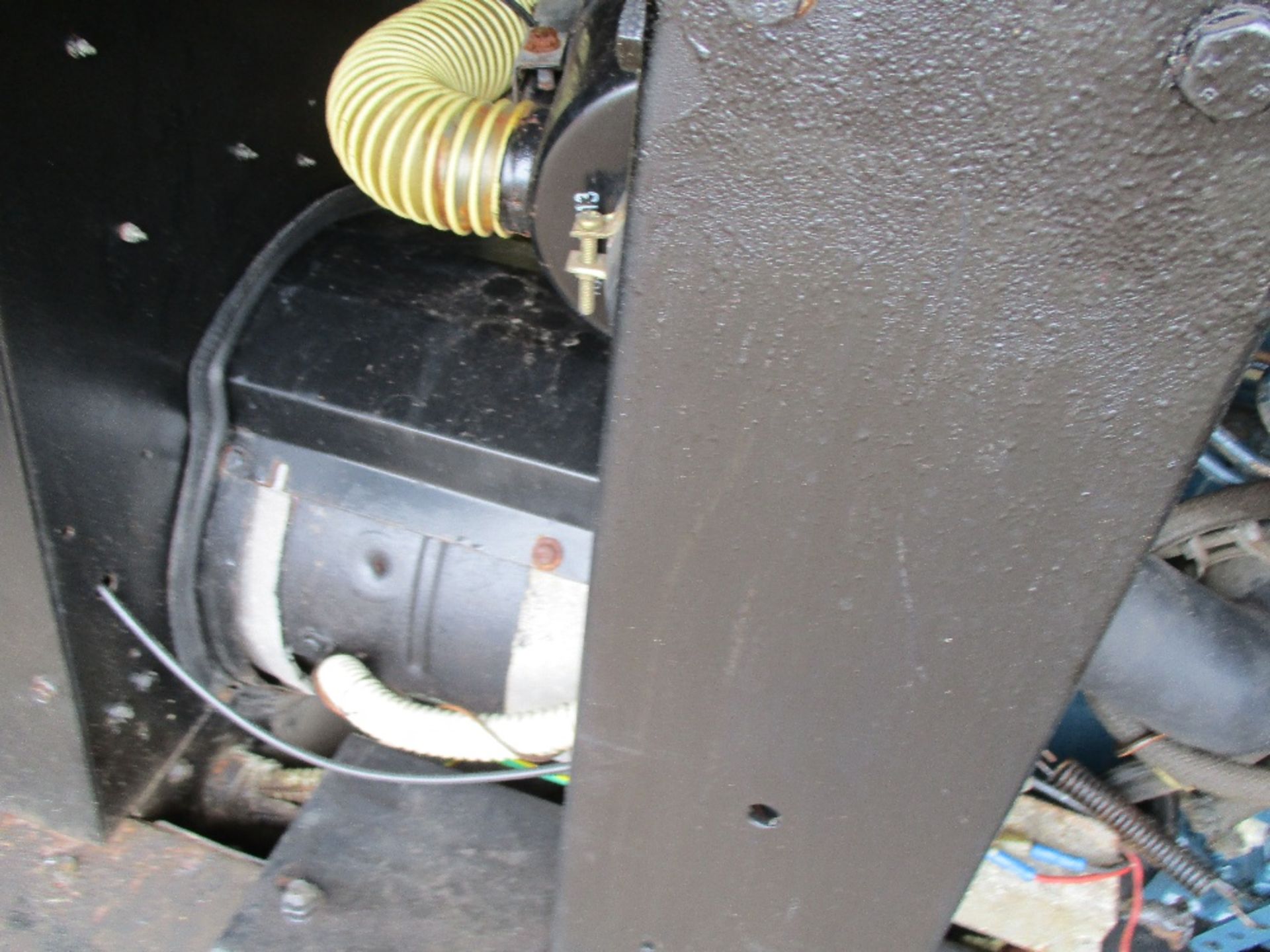 GENSET MPM 12/270 TOWED WELDER - Image 6 of 6