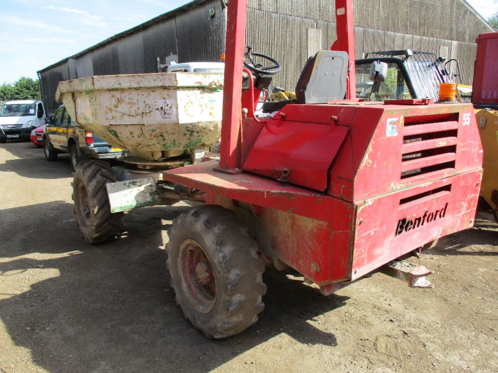 BENFORD SWIVEL SKIP 5 TONNE DUMPER - Image 2 of 7