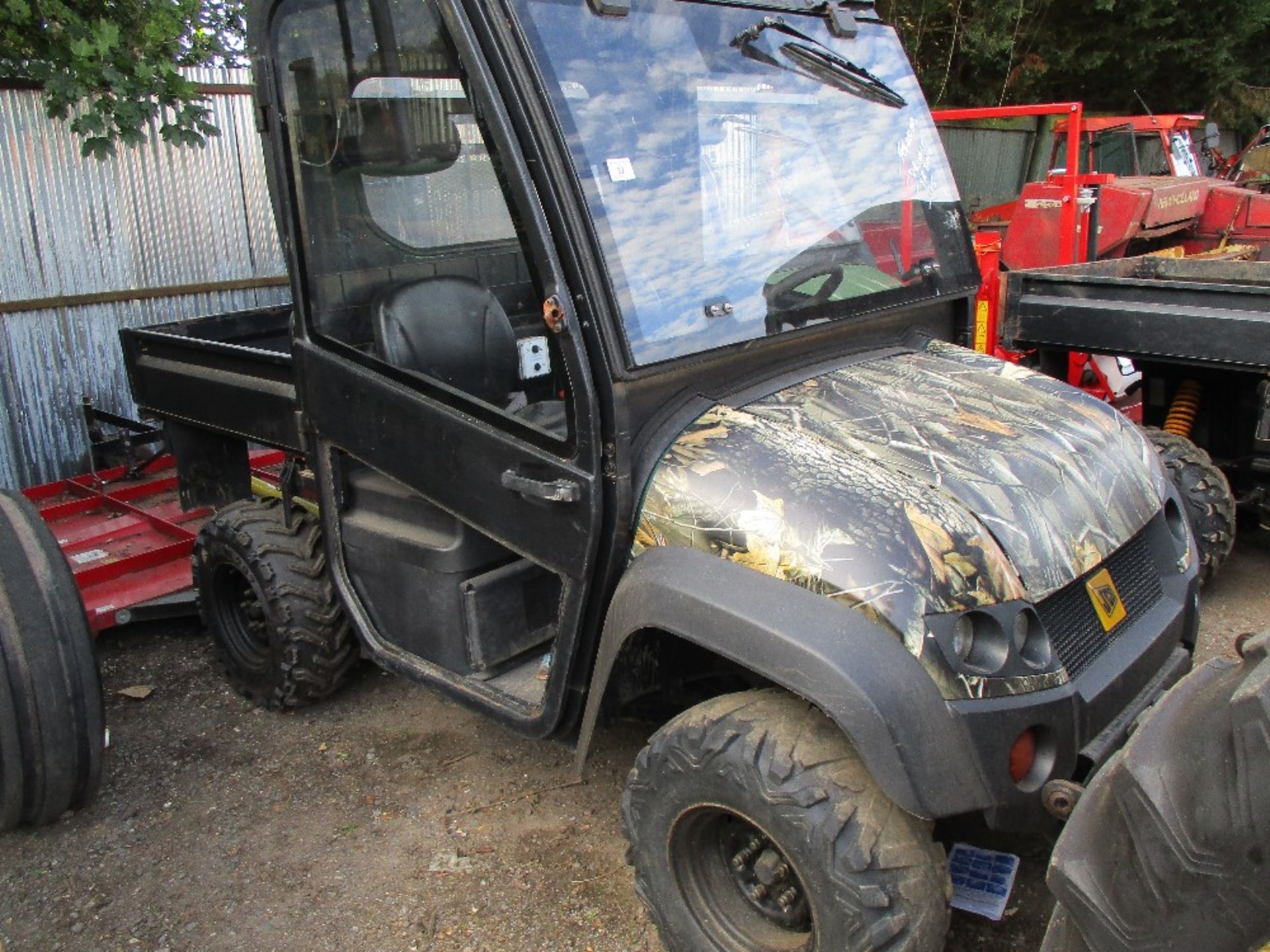 JCB WORKMAX UTILITY VEHICLE, CAMOUFLAGE COVERED REG: MA64 HPU