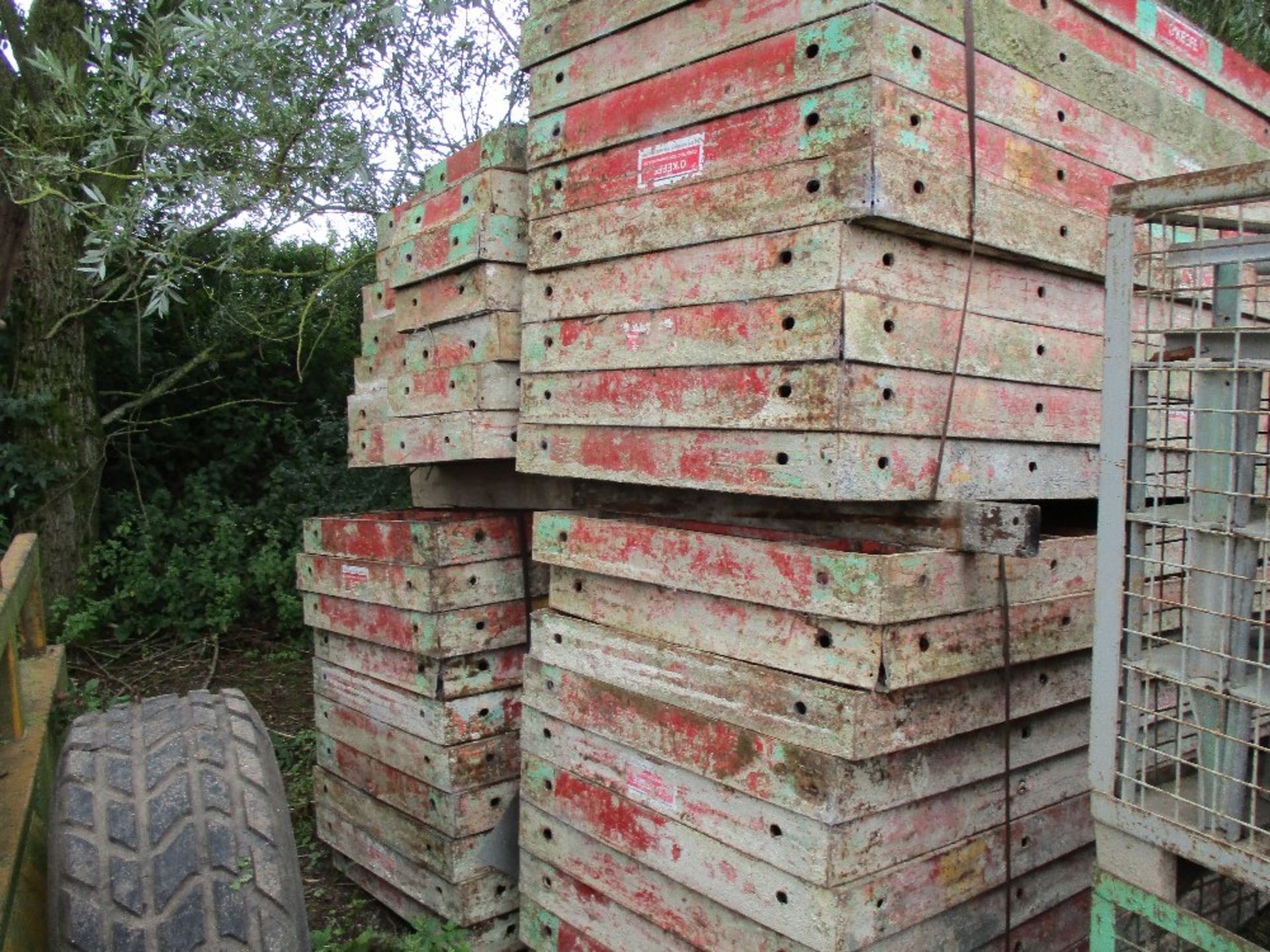 LARGE QUANTITY OF PERI TYPE FORMWORK - Image 10 of 33