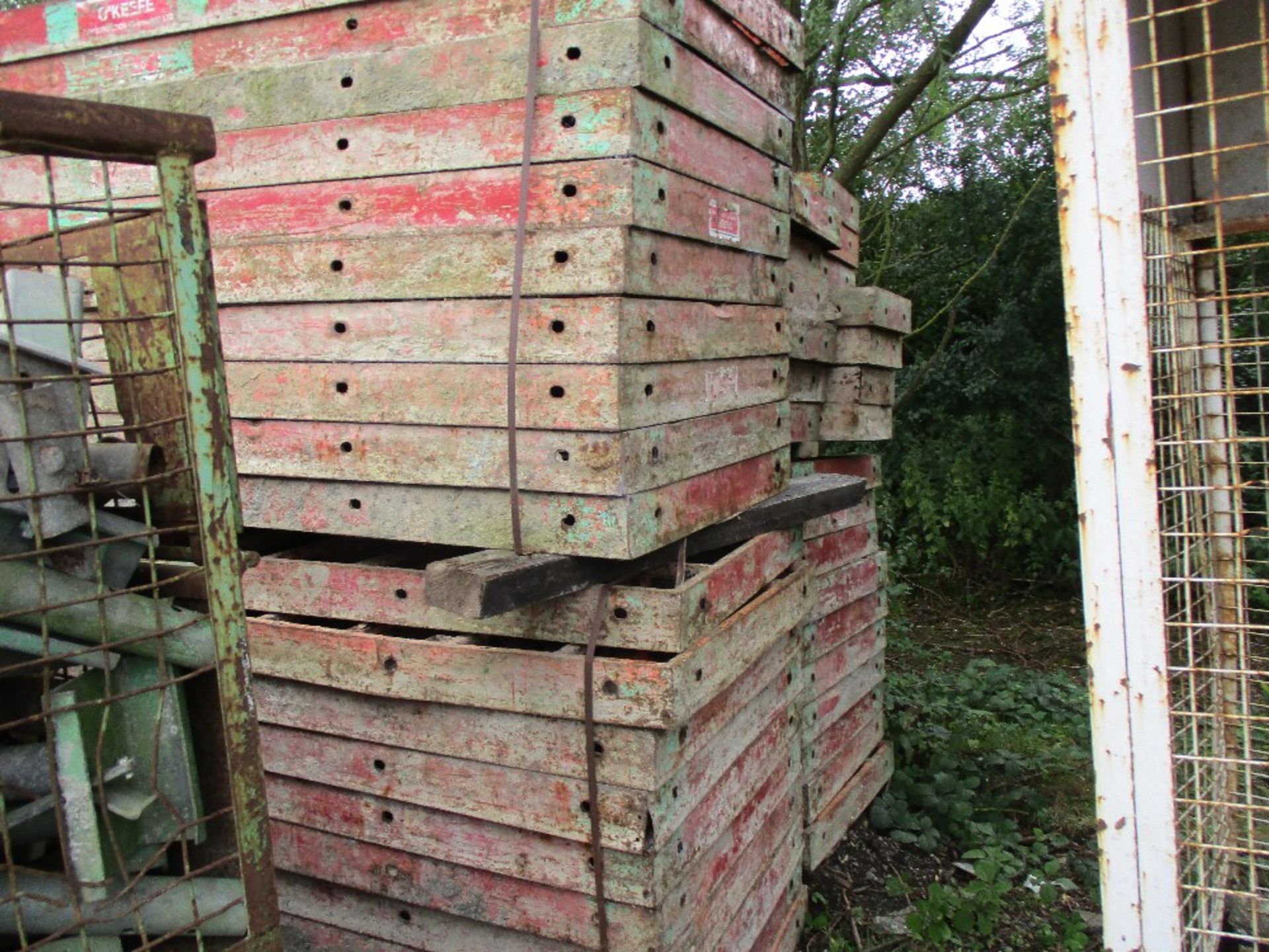 LARGE QUANTITY OF PERI TYPE FORMWORK - Image 7 of 33