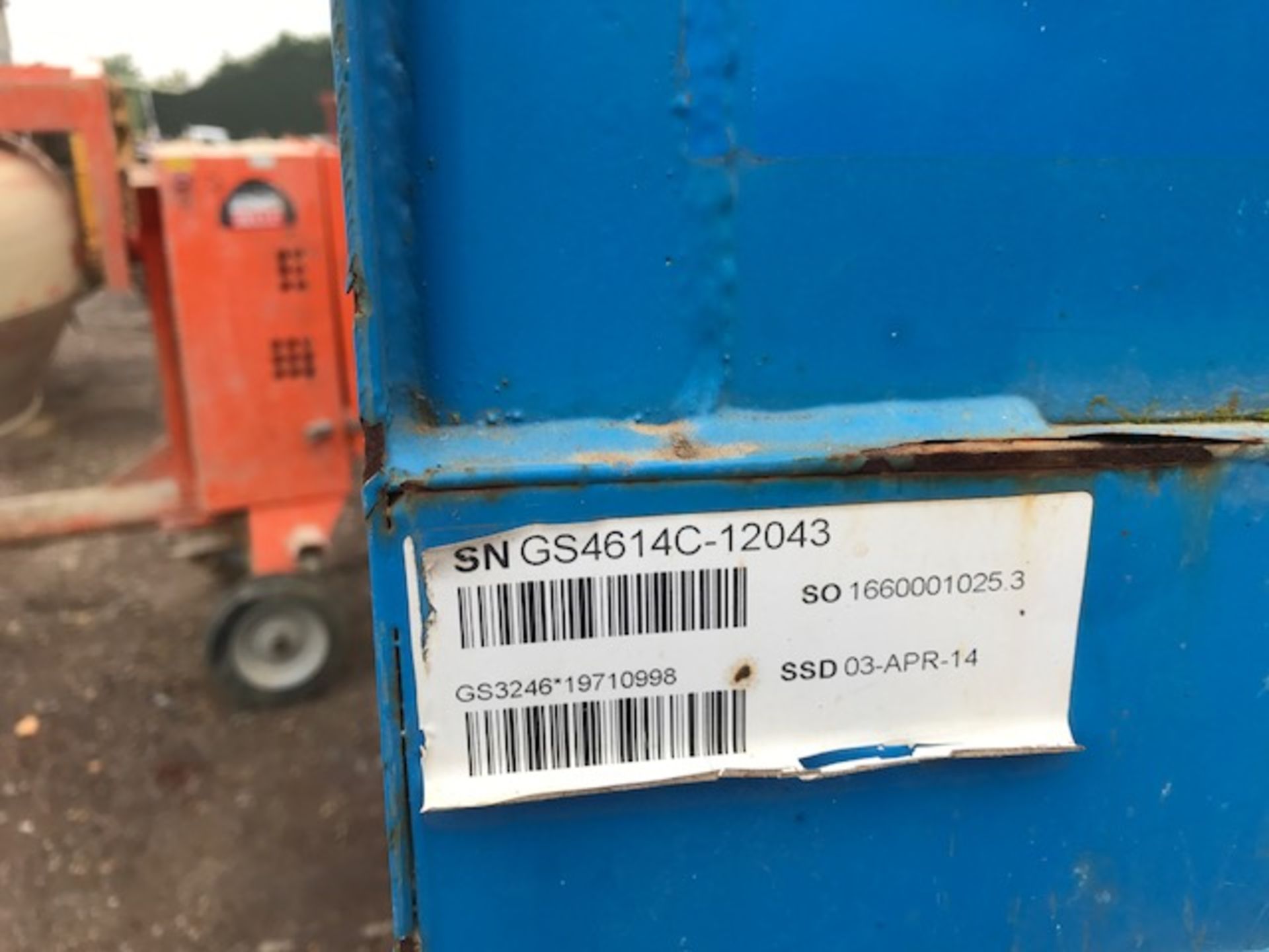 GENIE GS3246 SCISSOR LIFT, YEAR 2014, DAMAGED! - Image 4 of 6