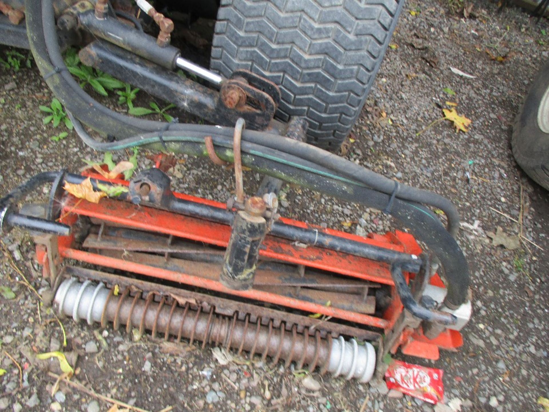 Jacobsen LF3400 5-gang ride-on mower - Image 3 of 3