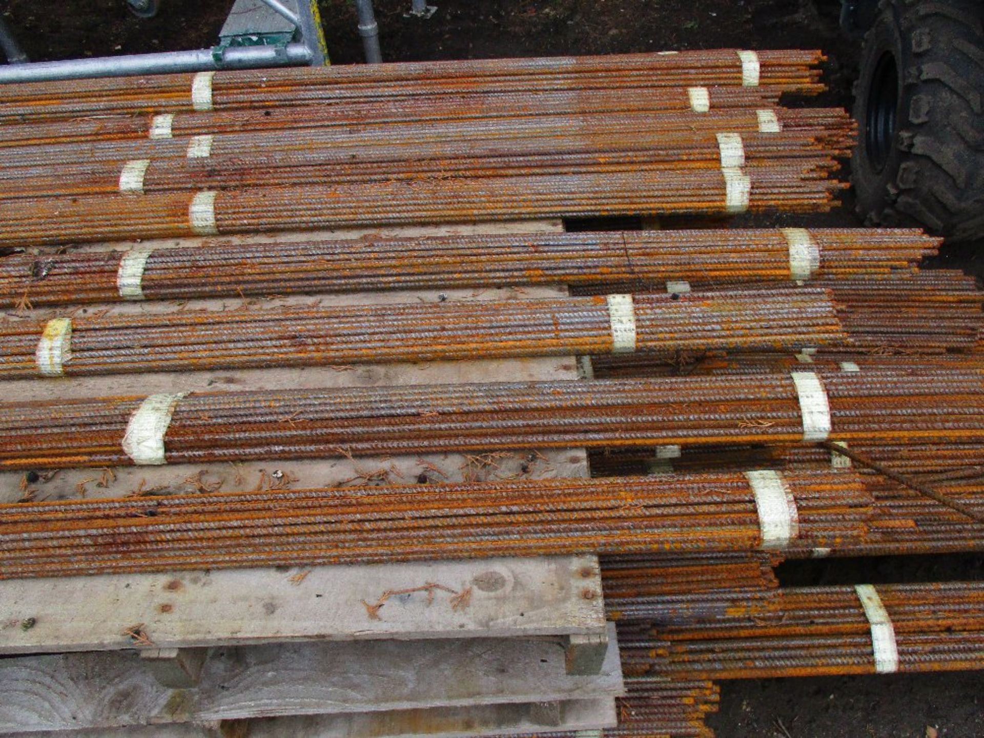 30NO. BUNDLES OF 1.8m REINFORCING BAR - Image 2 of 2