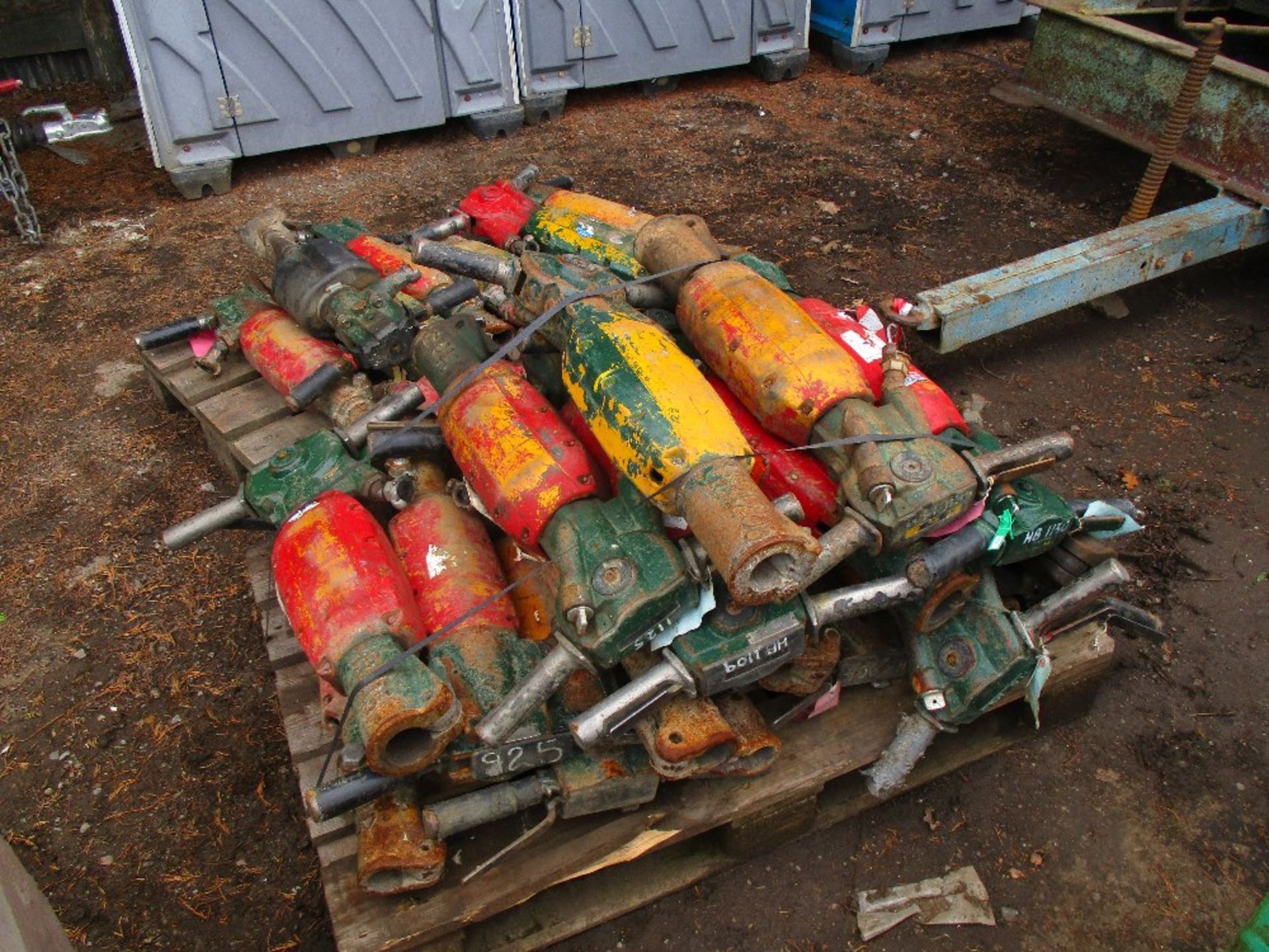 PALLET CONTAING APPROXIMATELY 24NO APPROX AIR BREAKER - Image 3 of 3