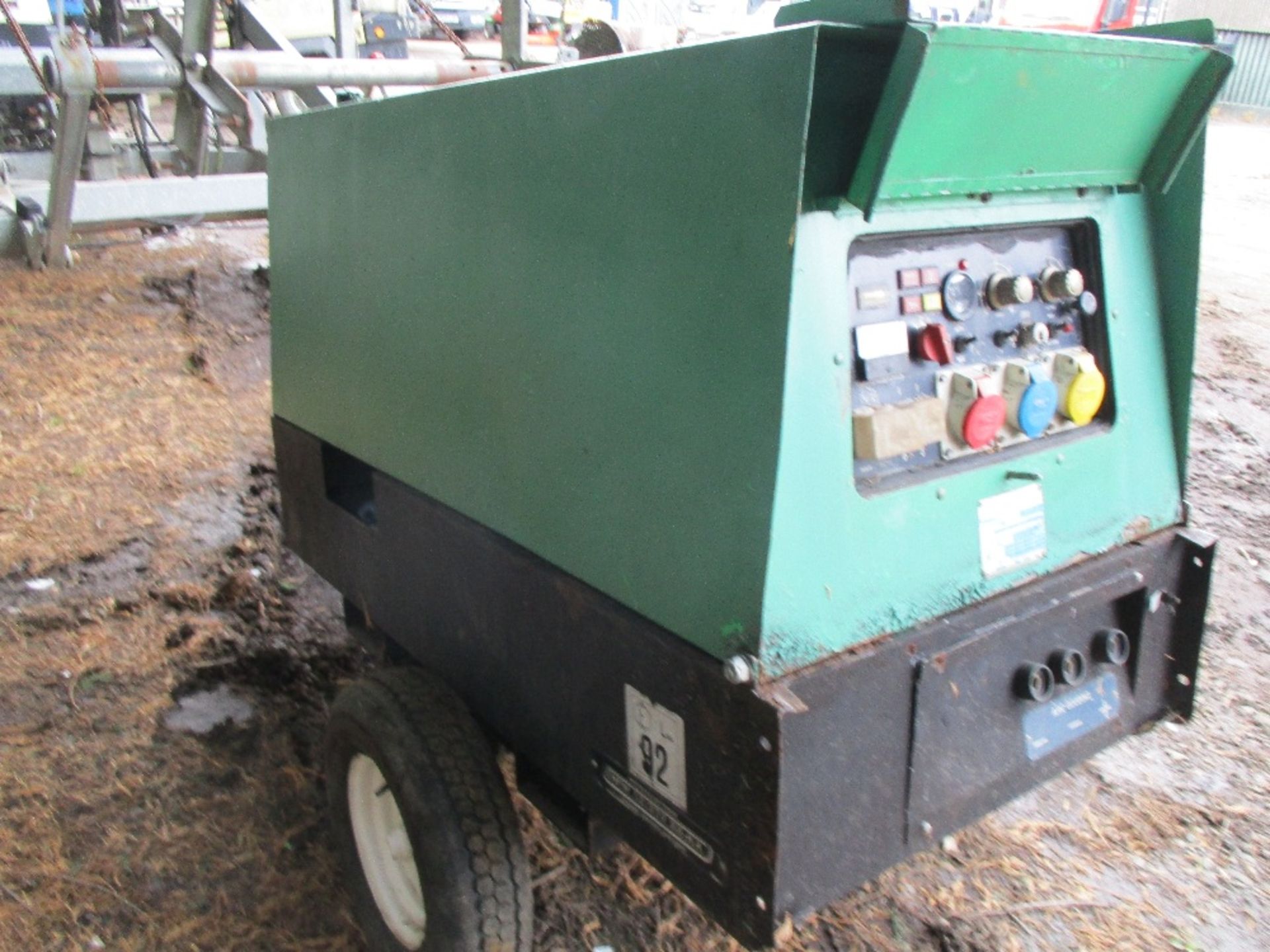 Genset MPM 12/370 towed welder SN:9902930