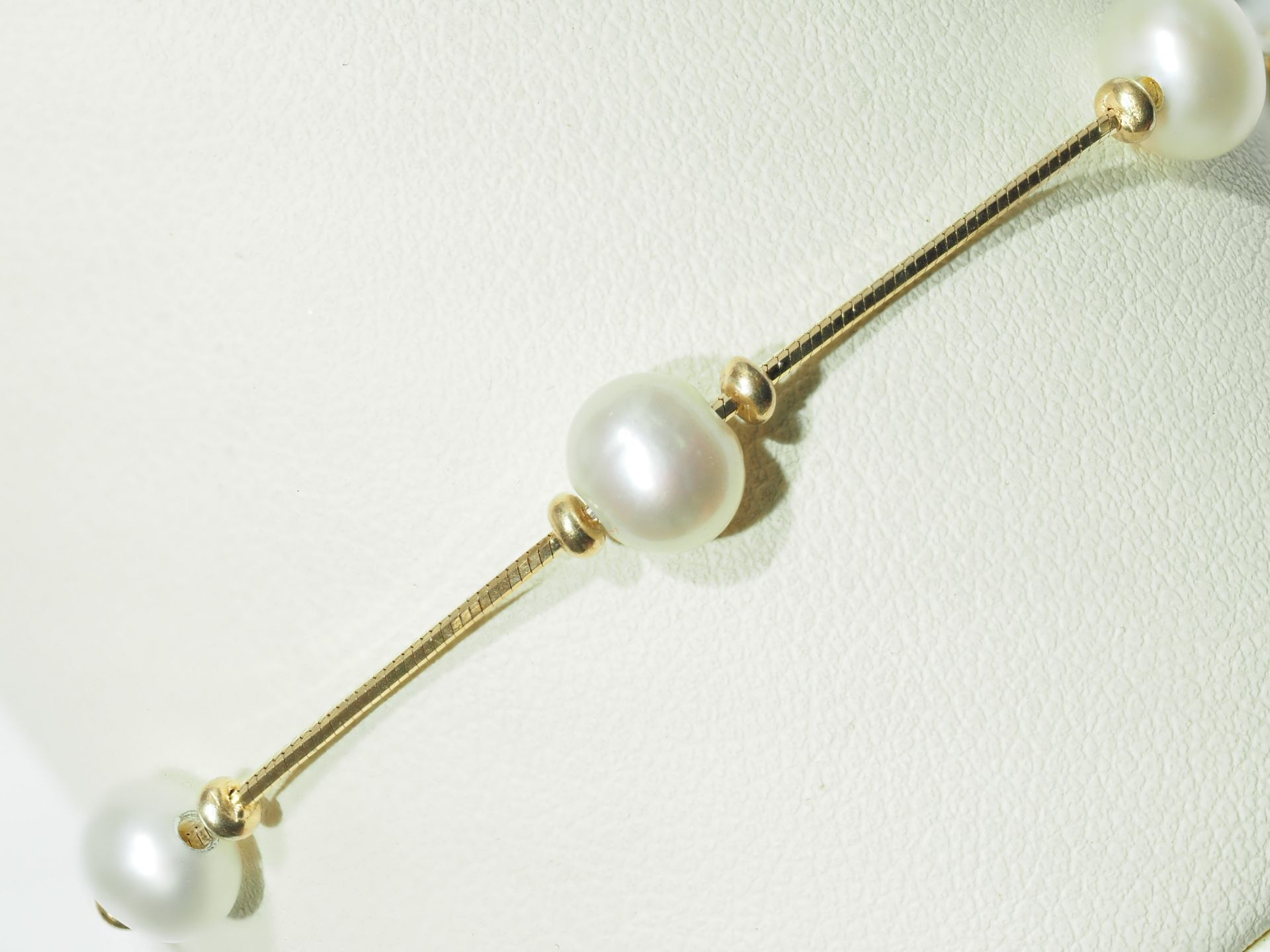 10K Yellow Gold Freshwater Pearl Bracelet w/ New Gift Box, Insurance Value $1200